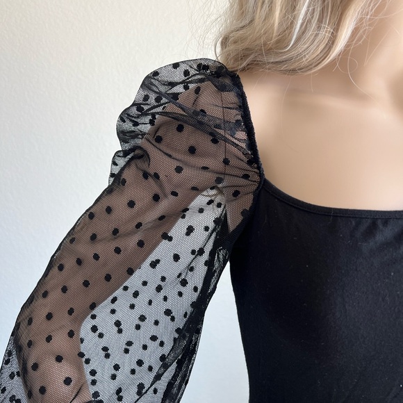 Women’s Black Lace Sleeve Bodysuit Size Medium - Picture 3 of 6